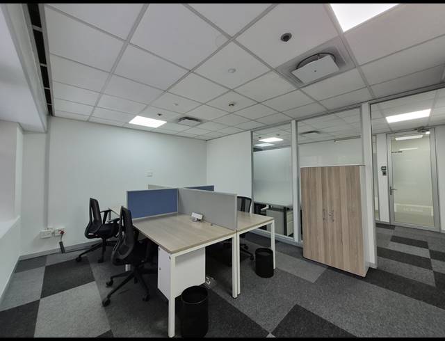 24M² OFFICE TO LET IN ROSEBANK